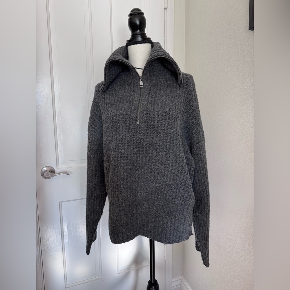 NWT Universal Thread Charcoal Knit Pullover